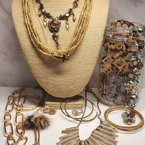Elegant Gold and Brown Jewelry Set